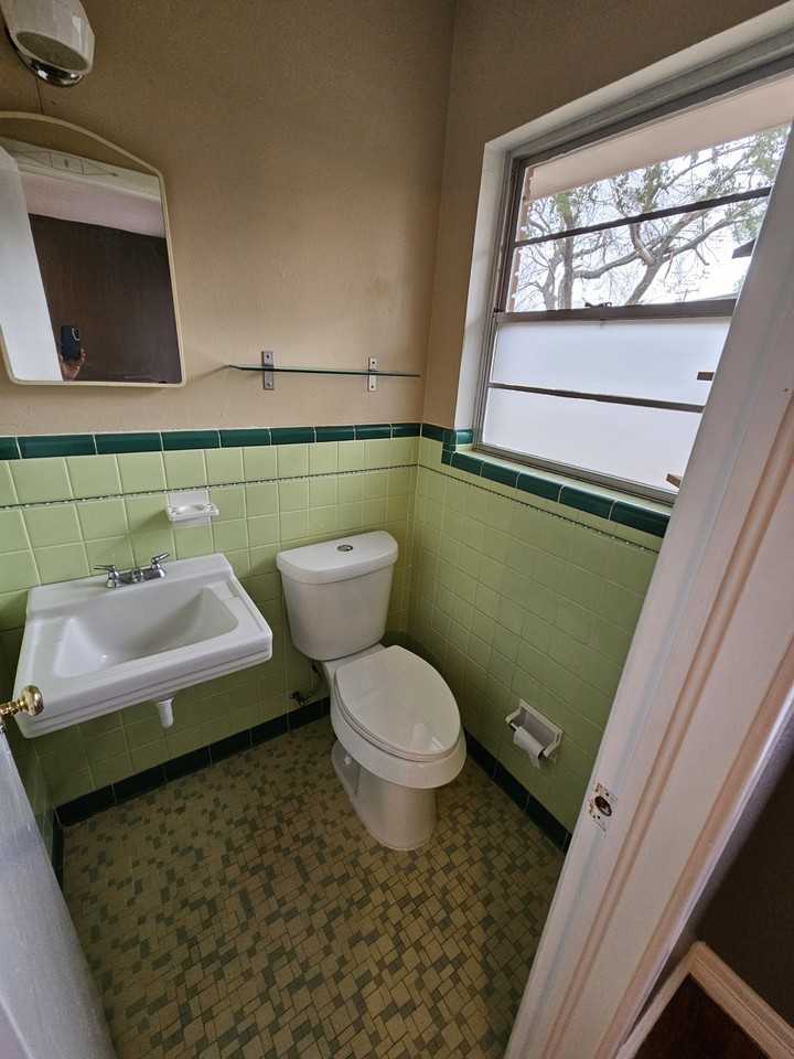 2603 Robinwood Ln #NA - Photo 3 of 14