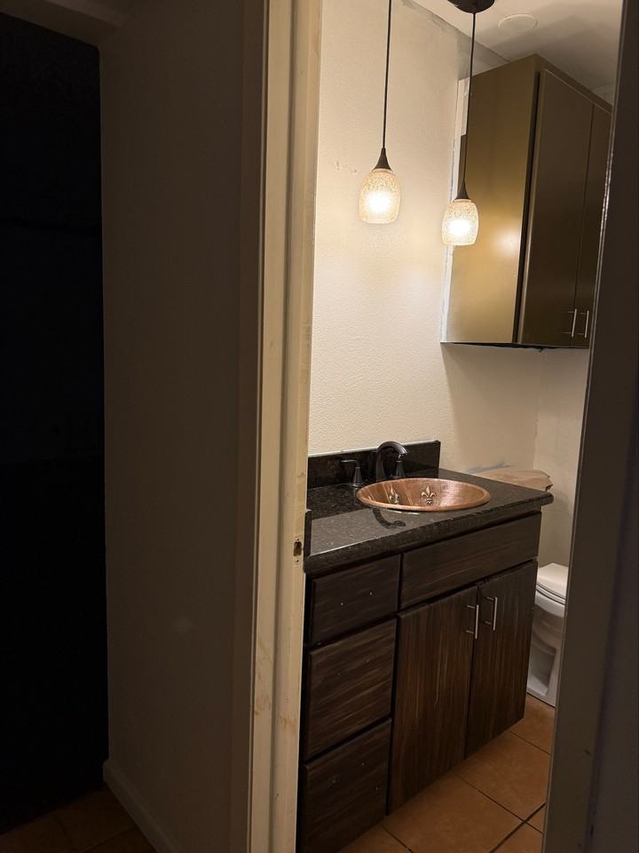 1333 Carriage Dr #NA - Photo 7 of 22