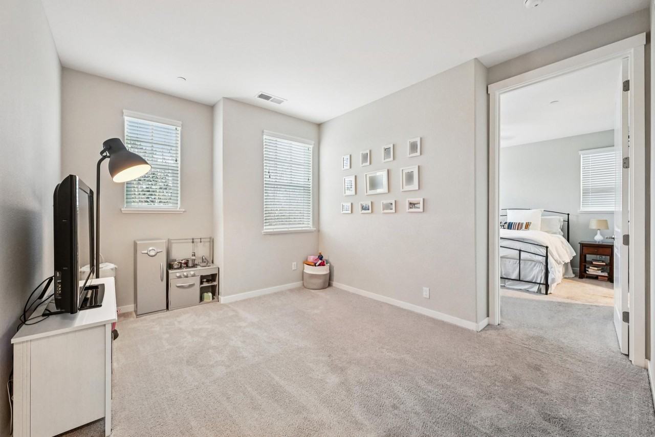 816 Wellington Pl #NA - Photo 6 of 10