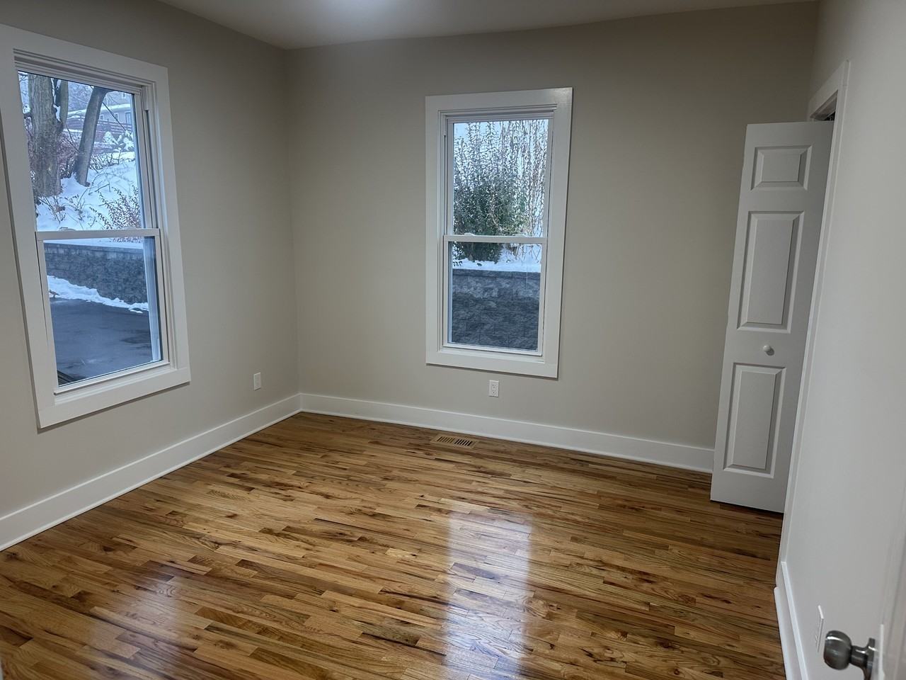 12 Perry Hill Rd #1stFL - Photo 2 of 8