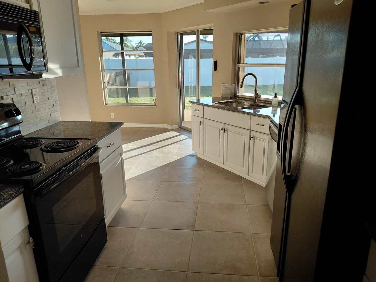 3513 Se 22nd Ave #NA - Photo 5 of 24