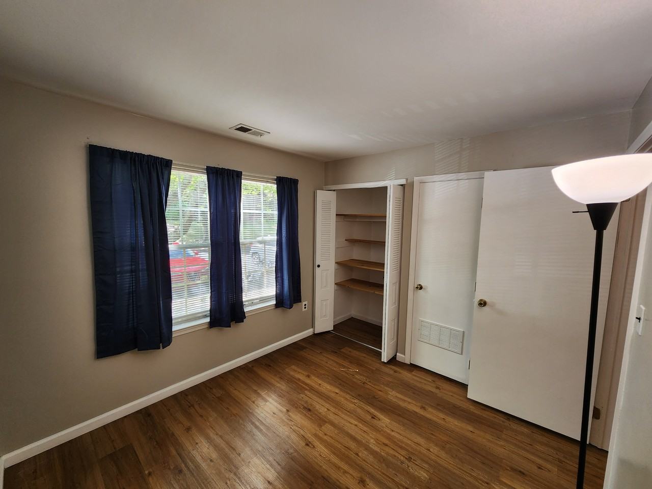 34 Barberry Ct - Photo 3 of 11