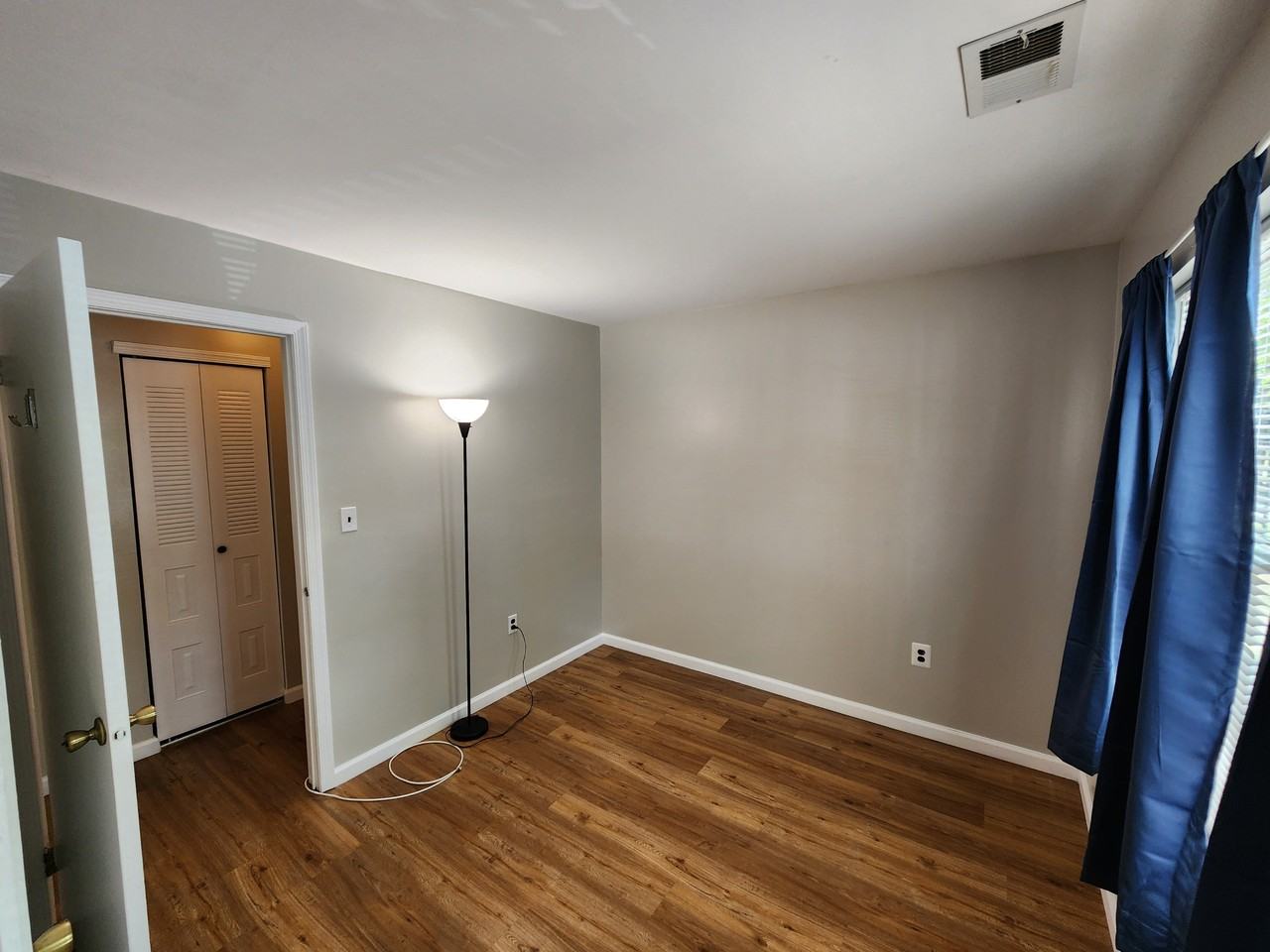 34 Barberry Ct - Photo 4 of 11