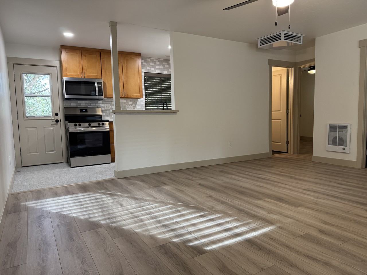 3201 Ridge Ct #2 - Photo 4 of 6