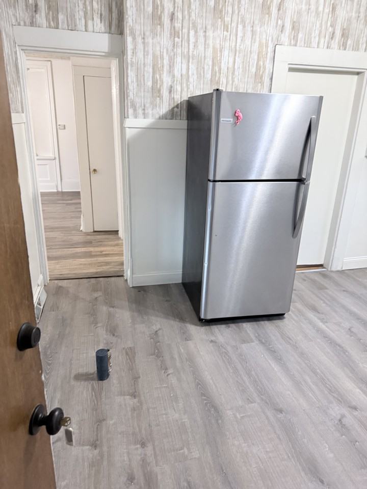 118 Johnson St #1 - Photo 4 of 8