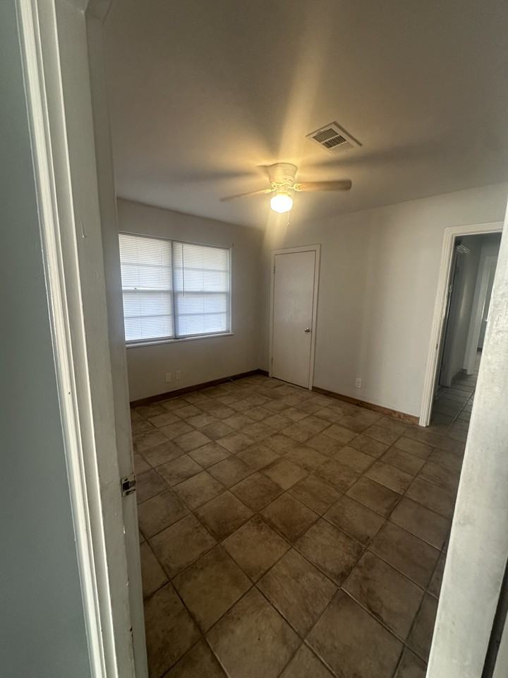 202 Gross St #NA - Photo 2 of 9