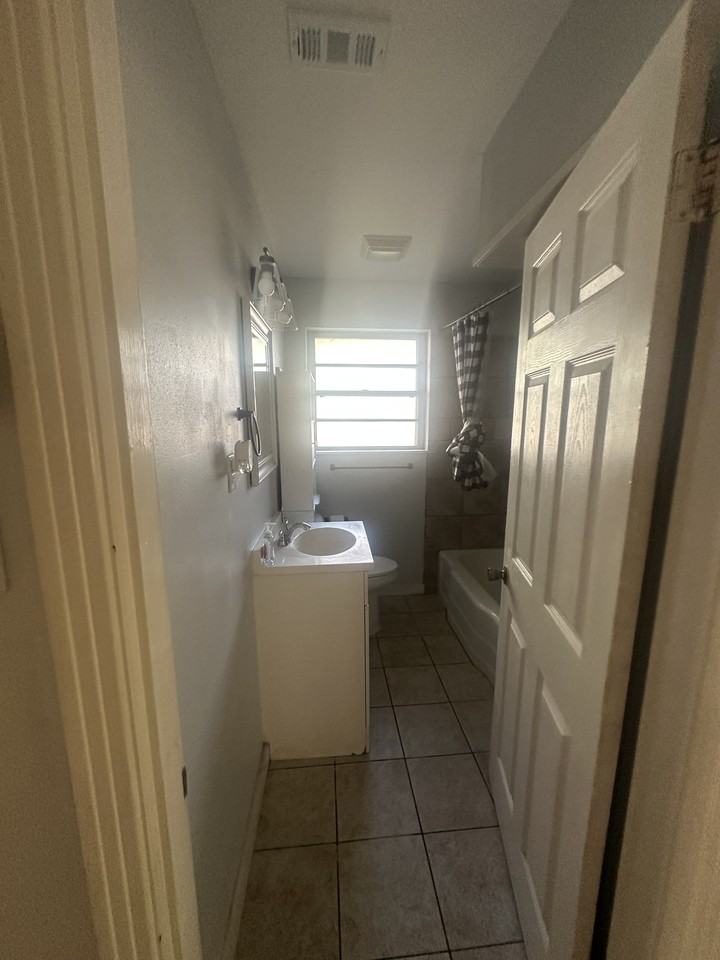 202 Gross St #NA - Photo 5 of 9