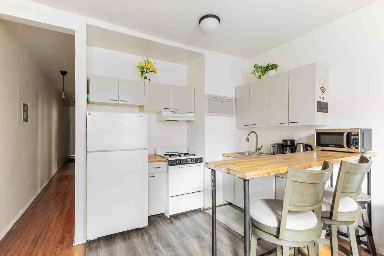 202 W 102nd St #3ER - Photo 7 of 18