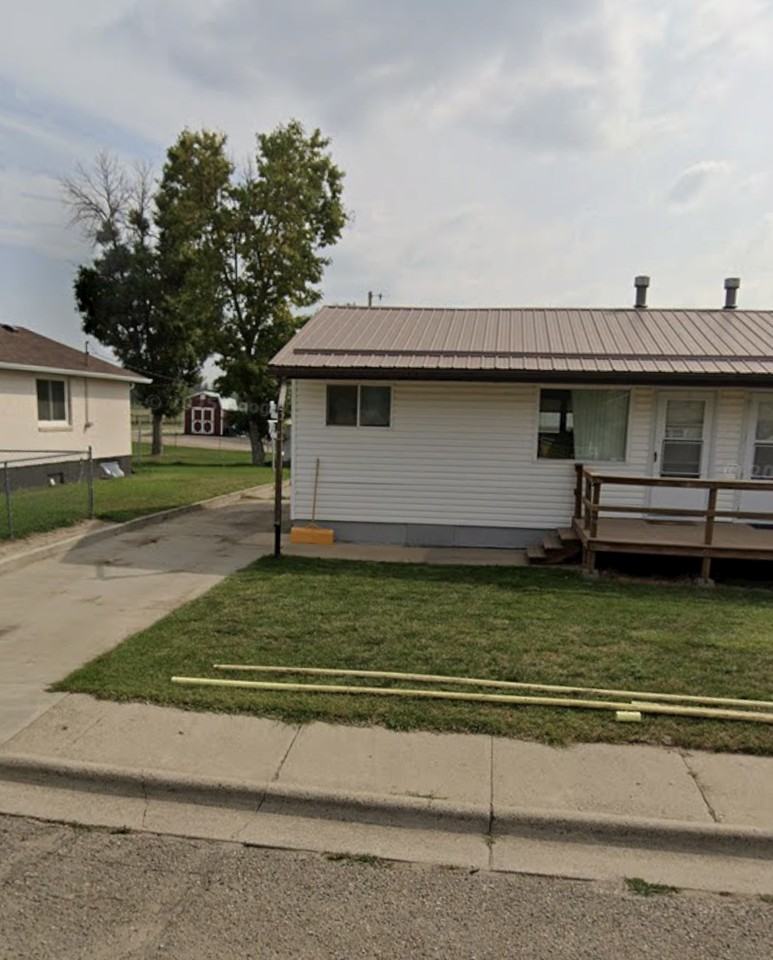 1015 Washington Ave #A - Photo 2 of 10