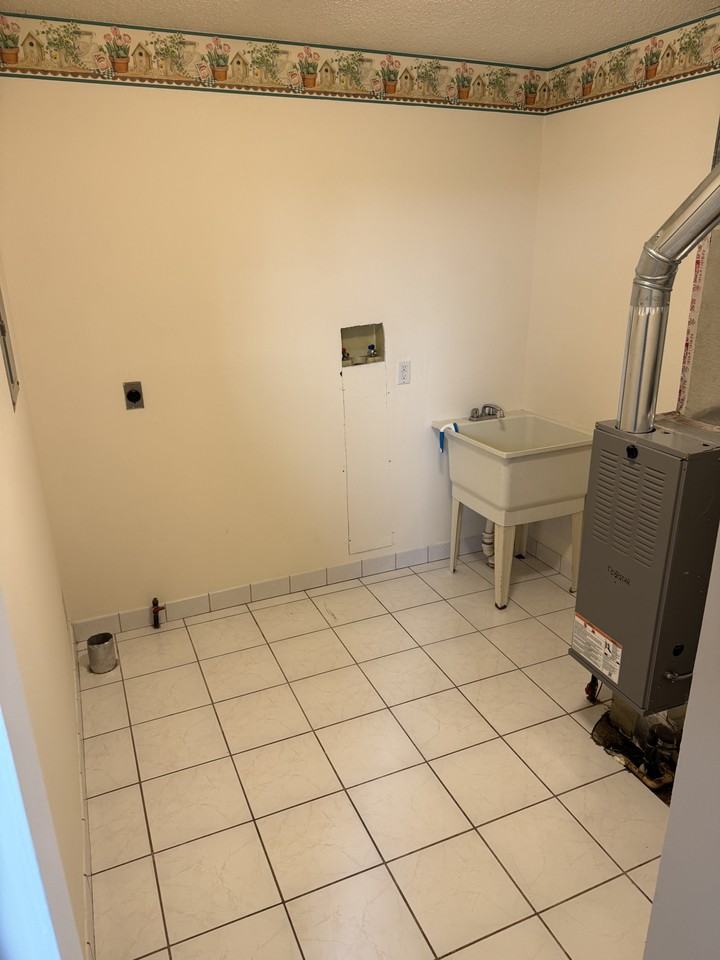 8821 Sams Dr #8821 - Photo 3 of 13