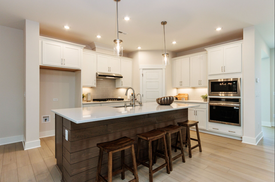 339 Parkland Dr #NA - Photo 3 of 32