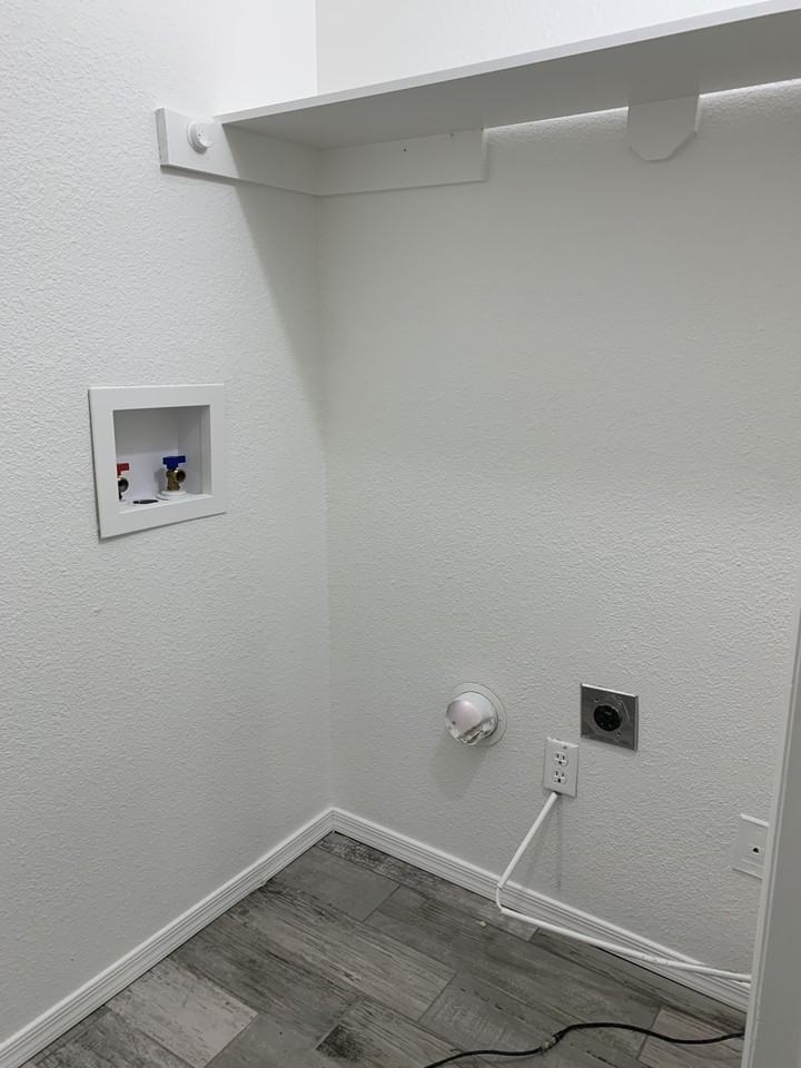 3576 Stanford Dr #NA - Photo 4 of 20