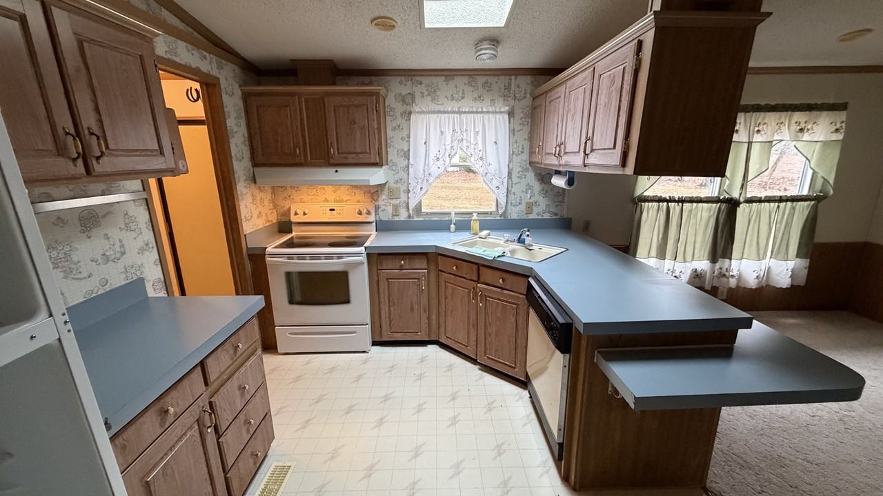 629 Pine Hill Rd #NA - Photo 6 of 19