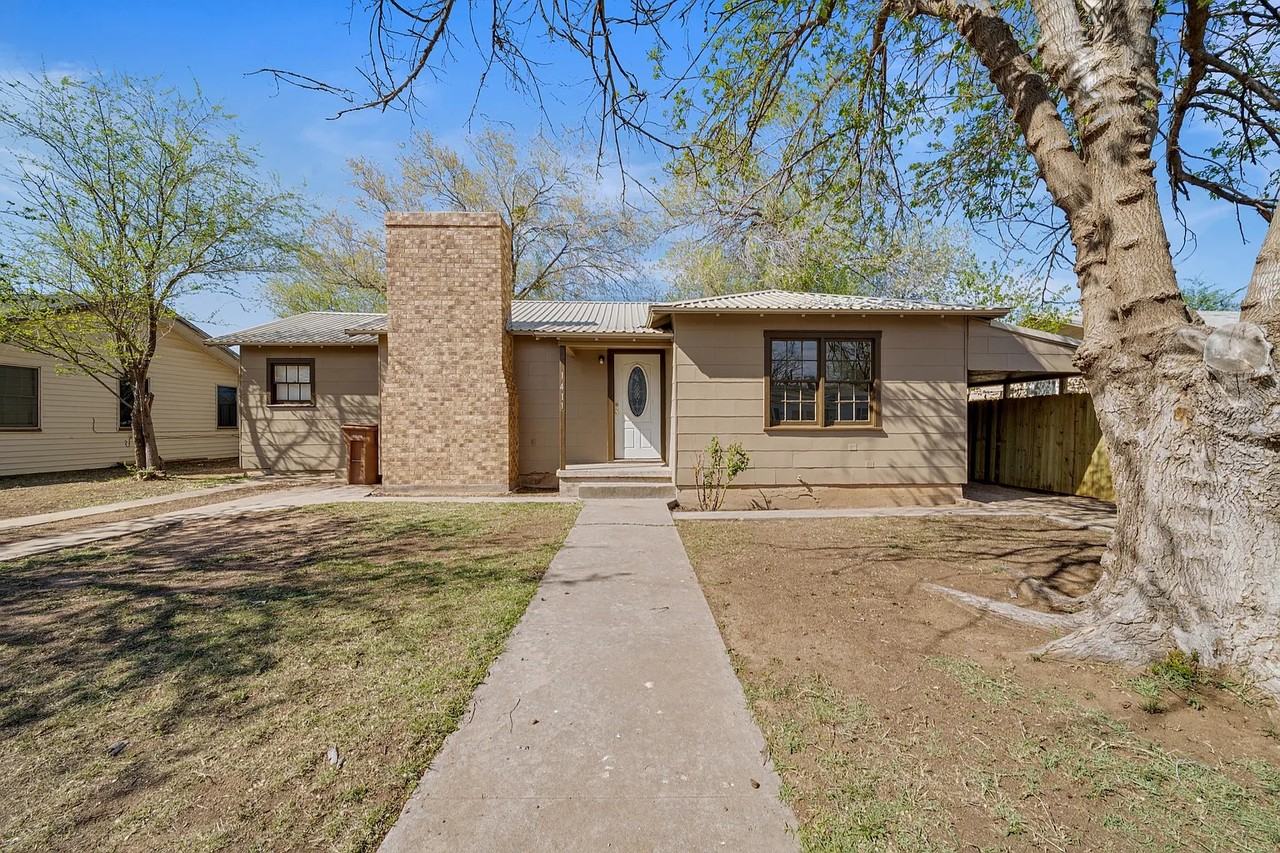 1411 Sycamore St #NA - Photo 2 of 15