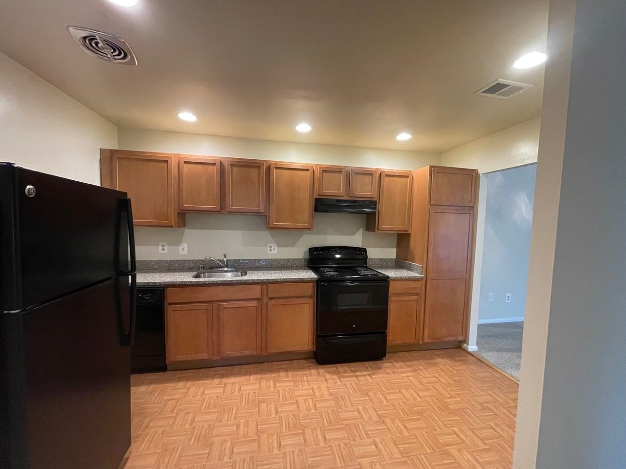 8500 Sky View DriveUnit 203 #8500-203 - Photo 3 of 12