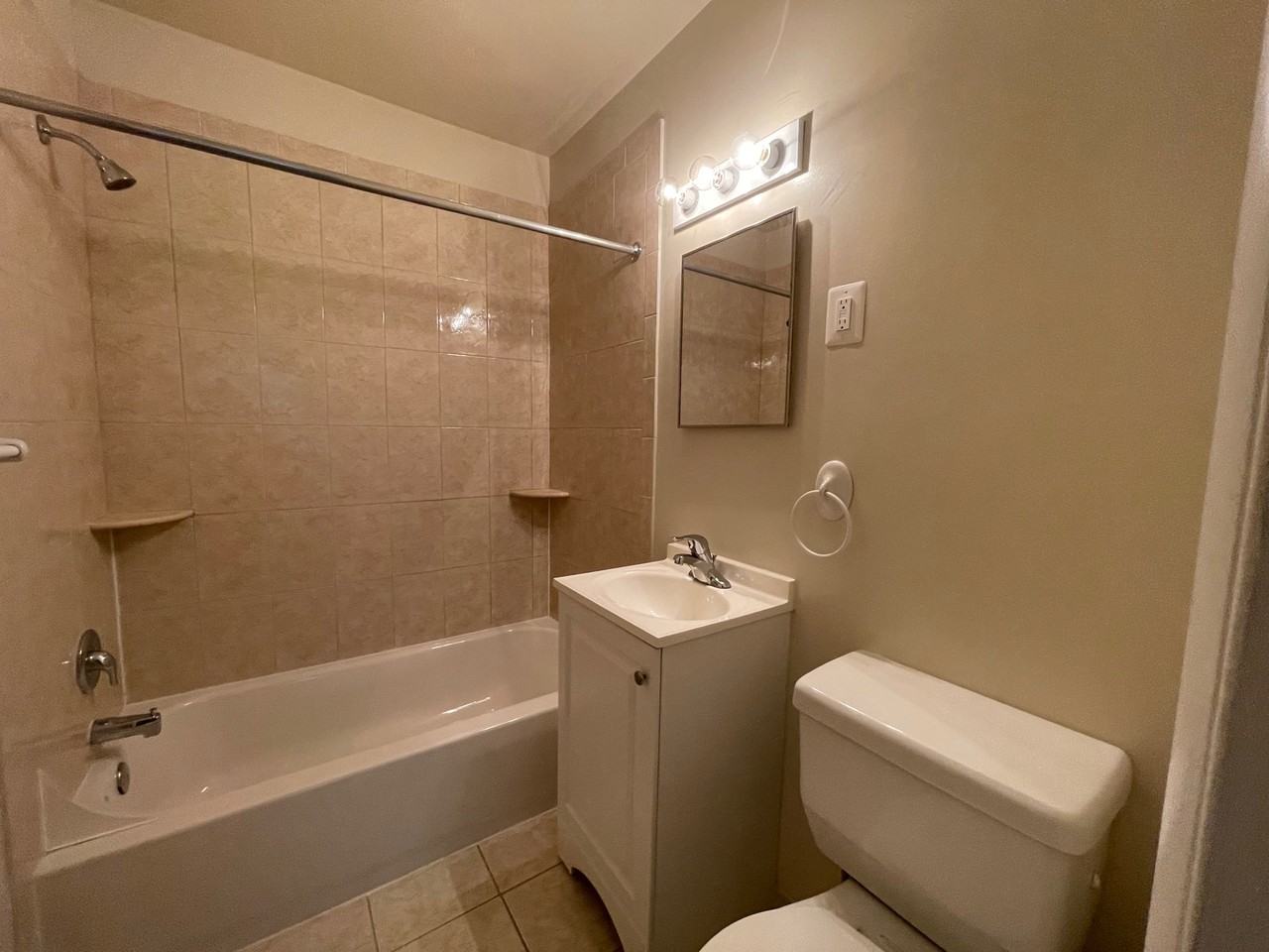 8500 Sky View DriveUnit 203 #8500-203 - Photo 6 of 12