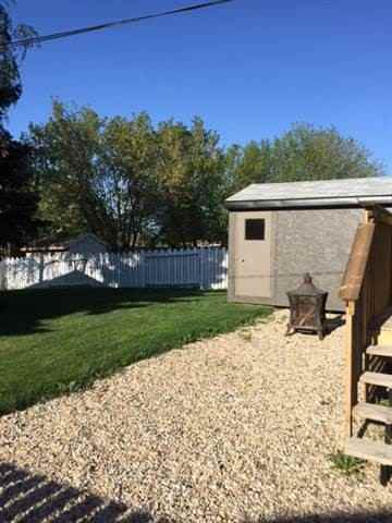 9221 111 AveKey - Photo 5 of 17