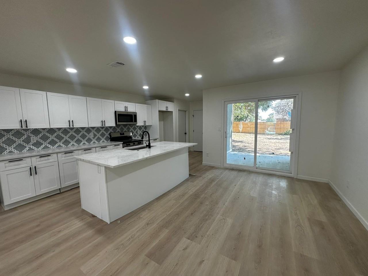 1712 Brake Dr #1 - Photo 3 of 28