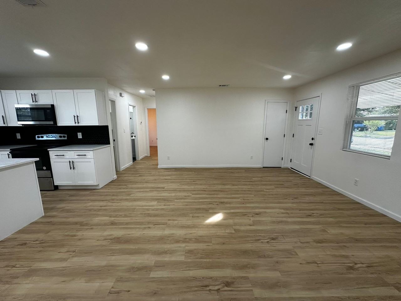 9870 Marlin Dr #1 - Photo 4 of 24