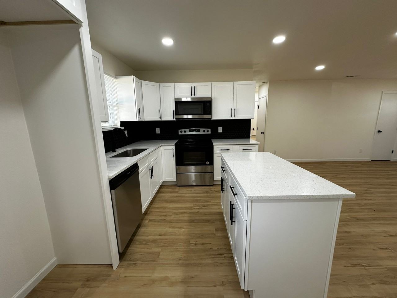 9870 Marlin Dr #1 - Photo 7 of 24