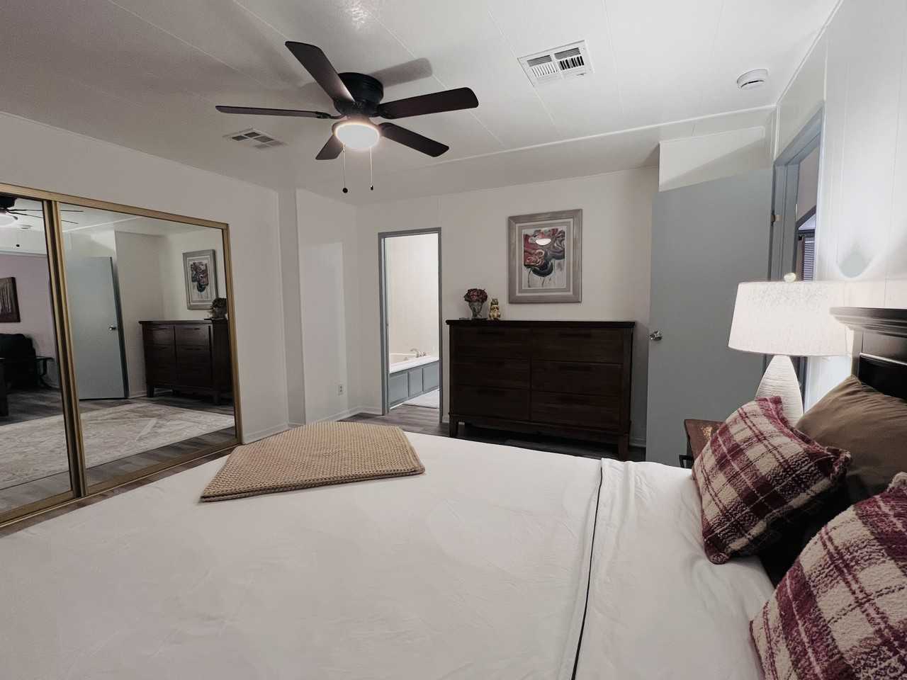 576 Lodgeview Drive - Photo 3 of 10