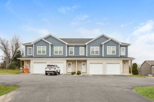 featured image of 216 Moss View St