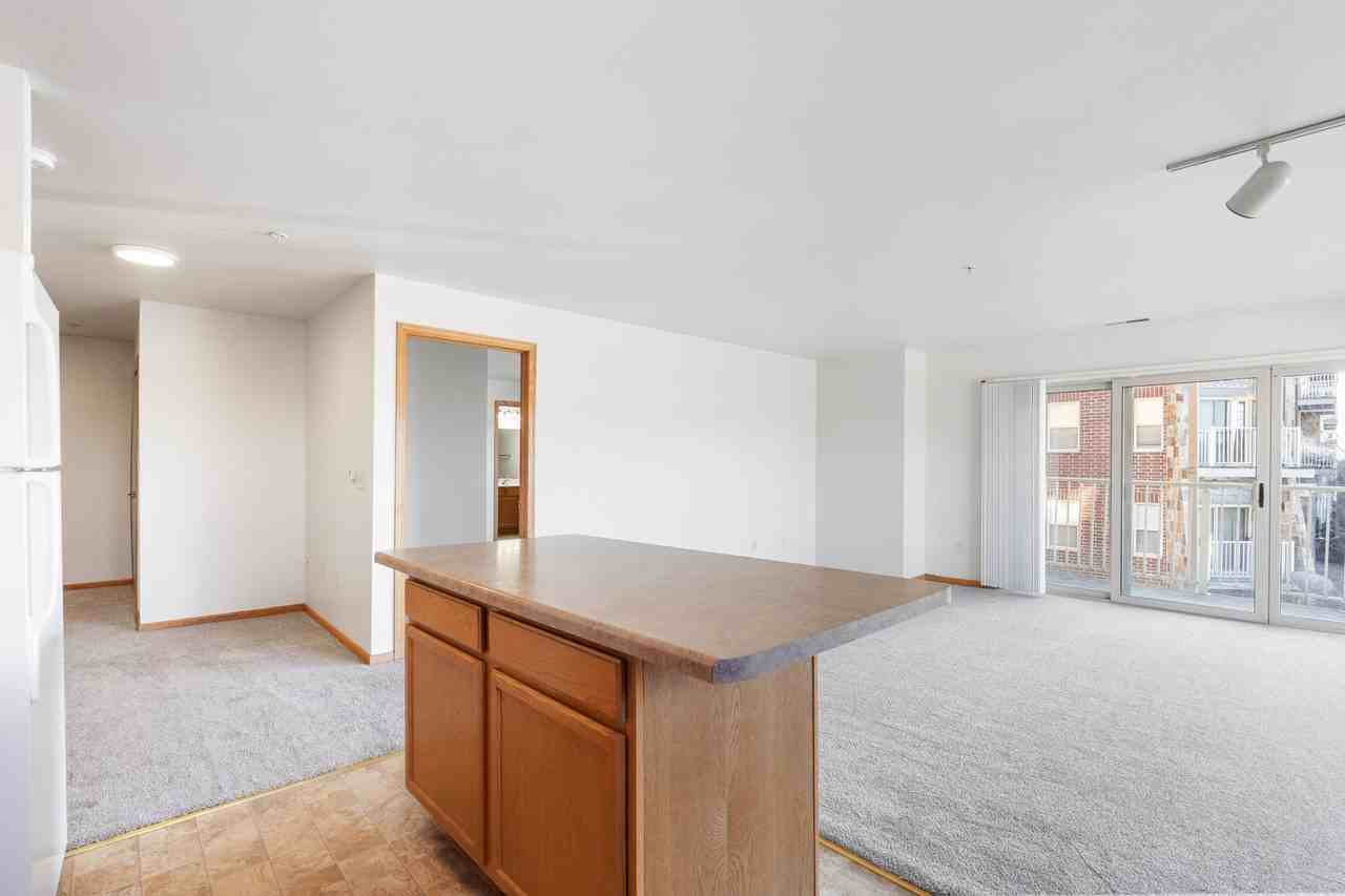 Six Points Apartments - Photo 5 of 28