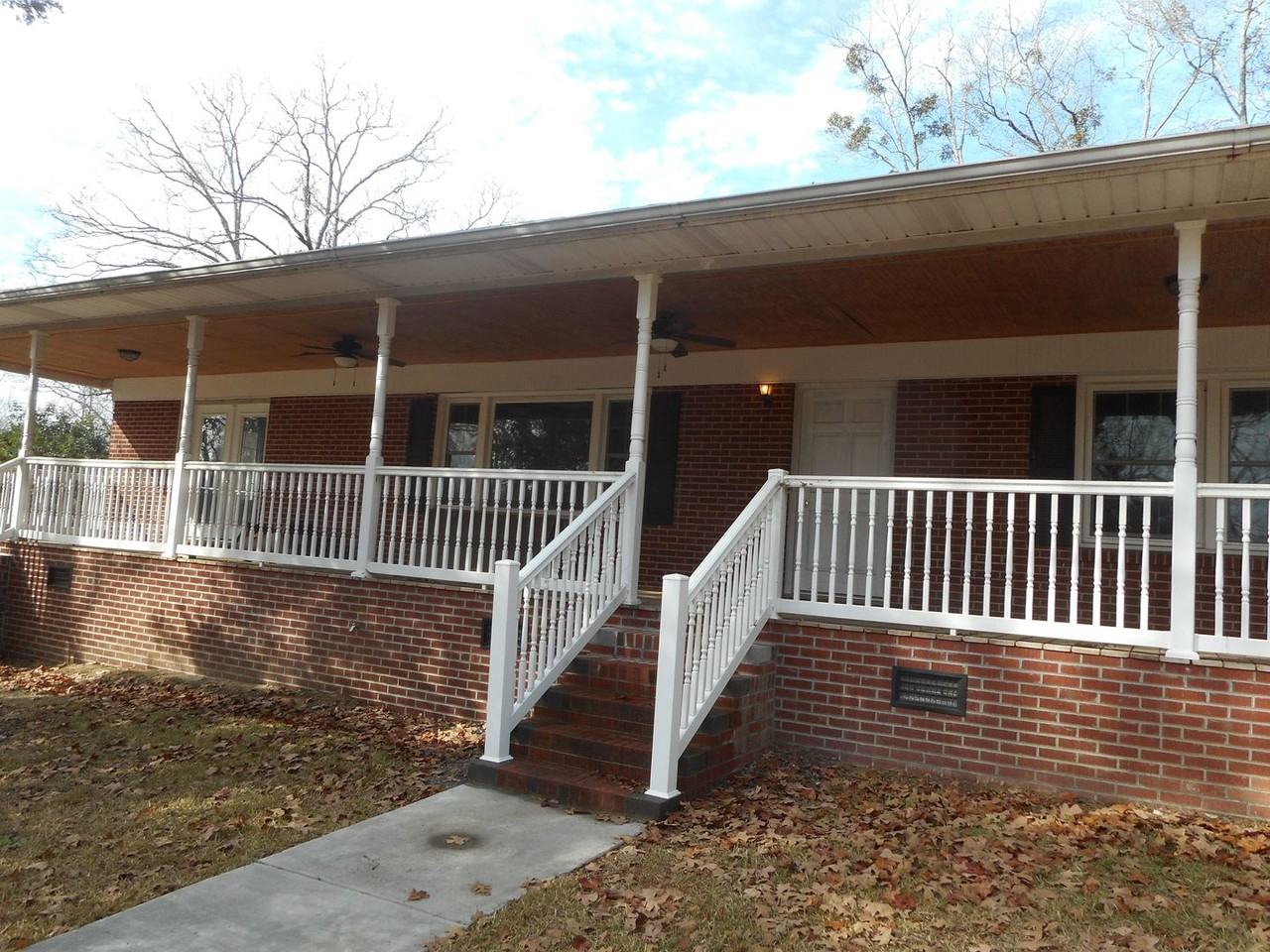 3067 India Hook Rd - Photo 2 of 15