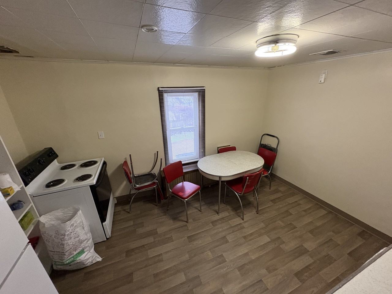 1021 Park Avenue - Photo 3 of 5