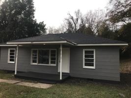 featured image of 965 Eastwood Dr