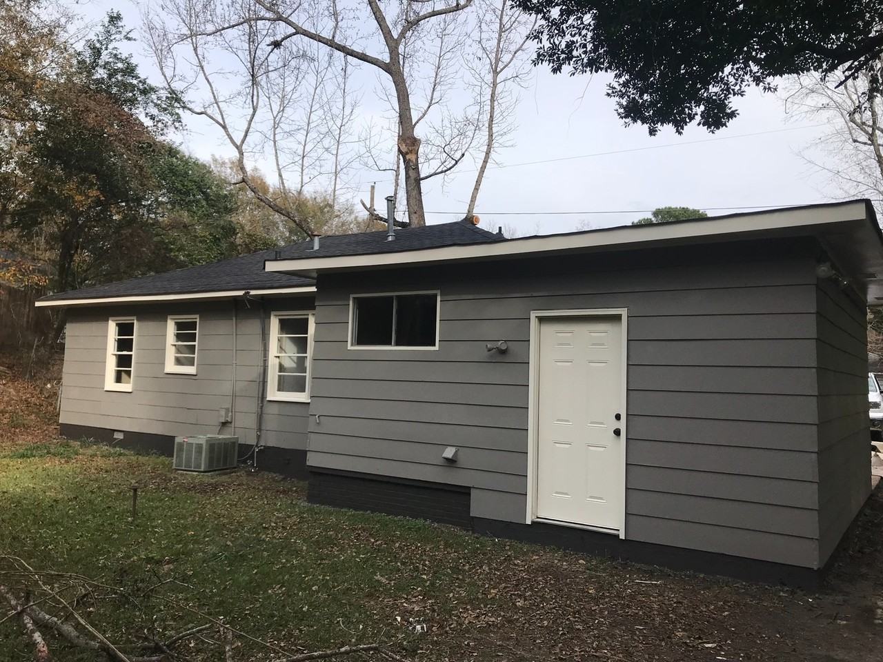 965 Eastwood Dr - Photo 3 of 41