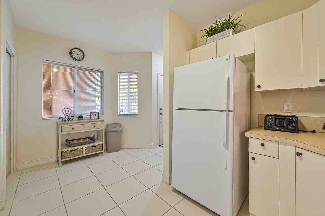 7823 Regal Heron Cir #103 - Photo 5 of 25