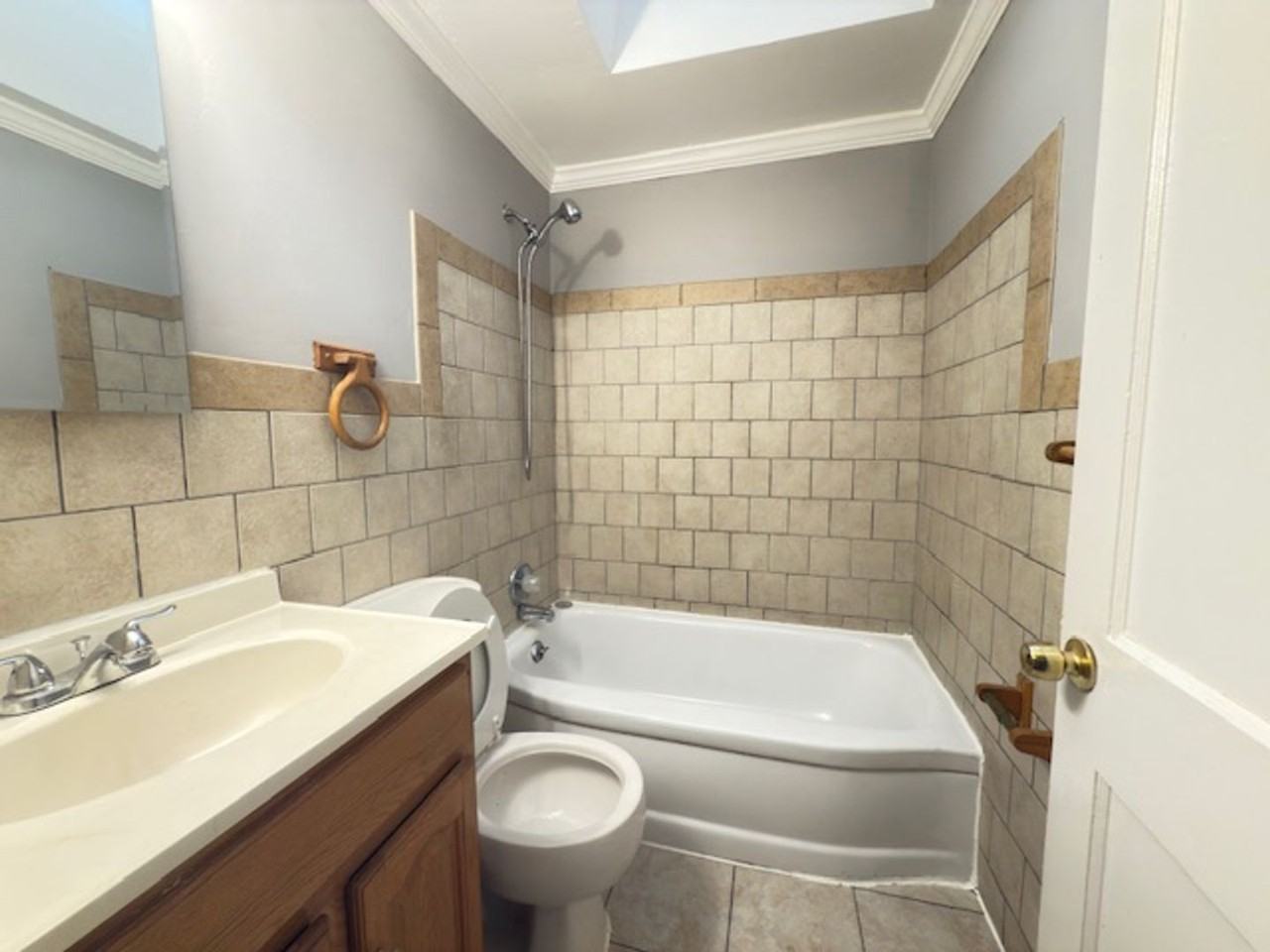 6305 Brown Ave - Photo 7 of 10