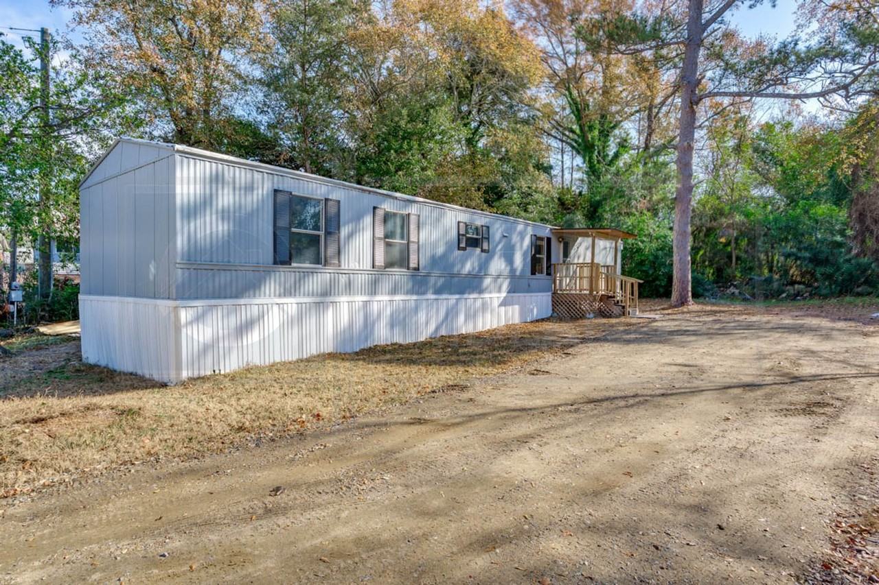 7228 Hilo St - Photo 2 of 19