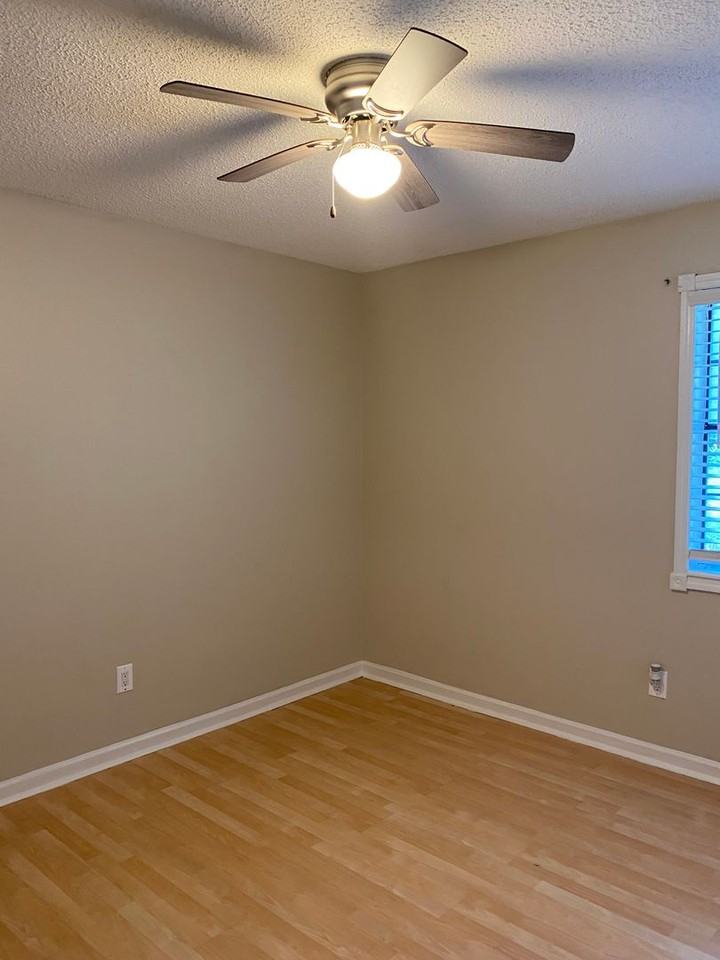 5367 Dawn Ct #B - Photo 6 of 7