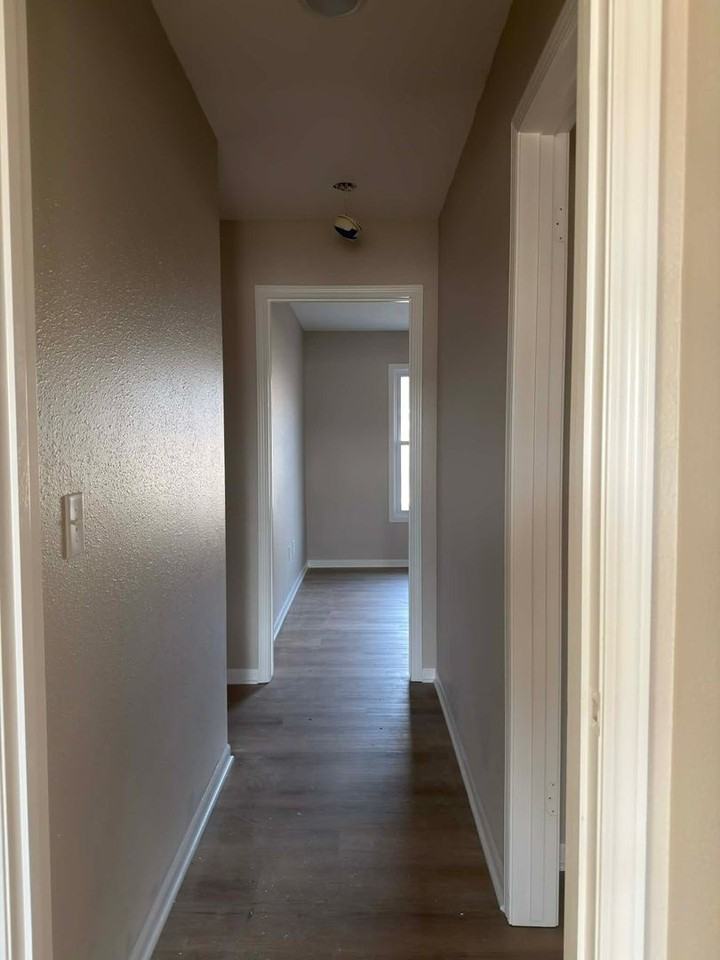 1832 S Laurel St - Photo 3 of 12