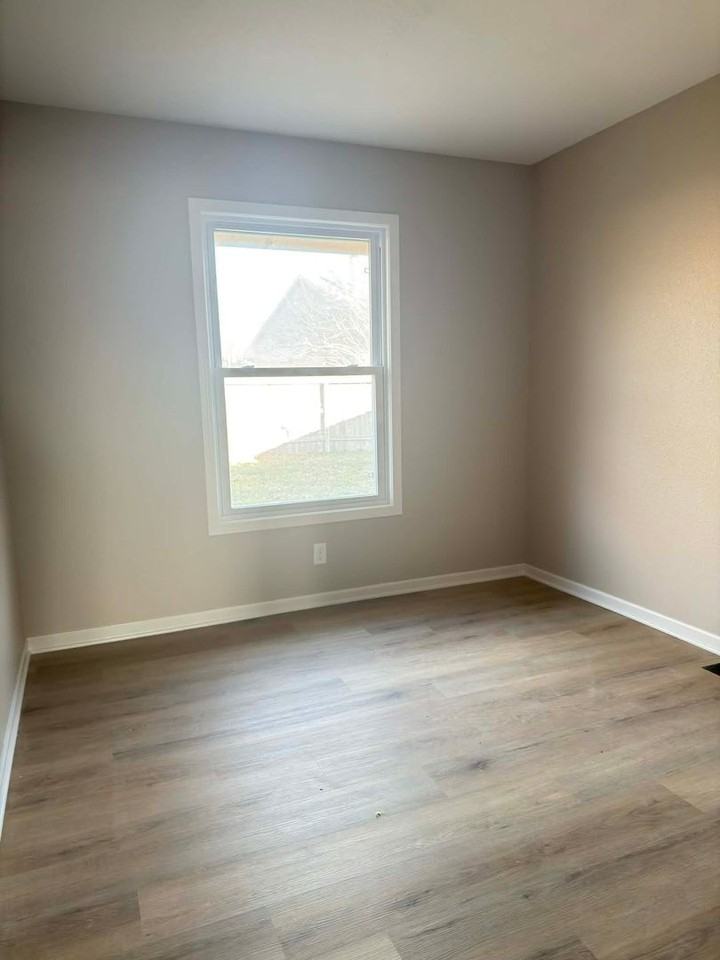 1832 S Laurel St - Photo 6 of 12