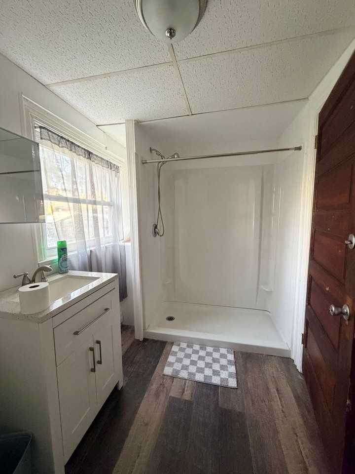 337 W Orange St - Photo 2 of 5