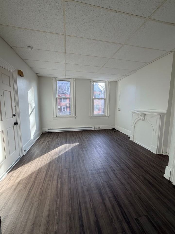 337 W Orange St - Photo 5 of 5