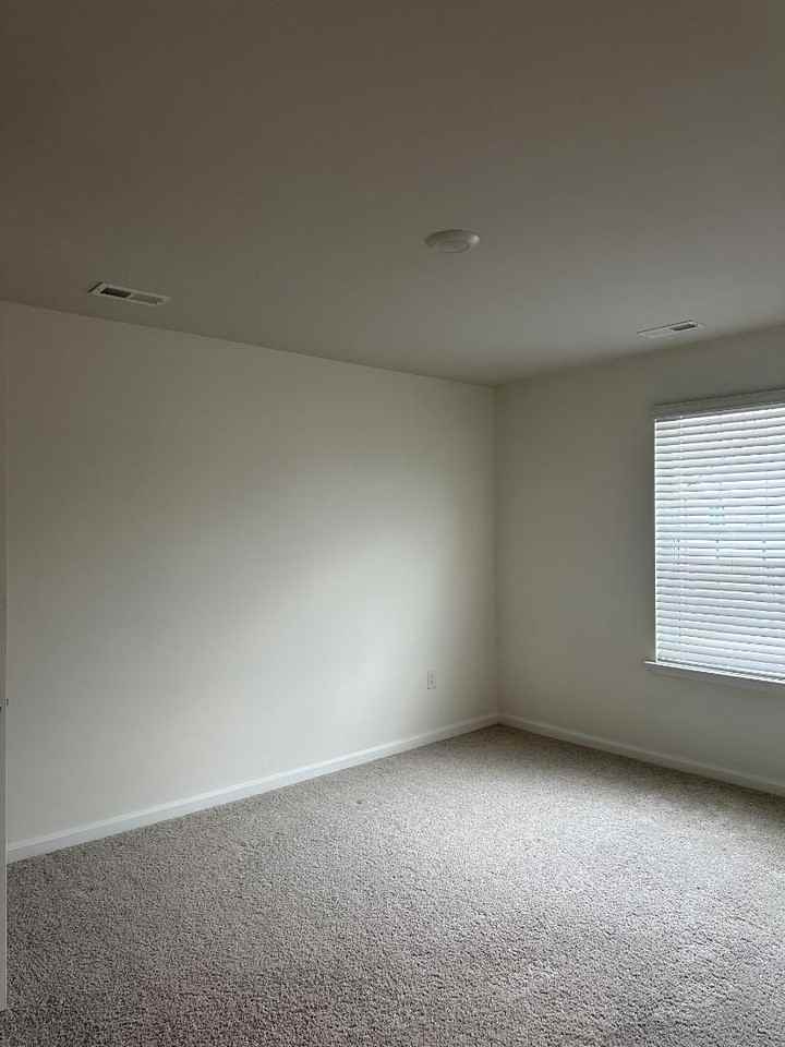 580 Locust Run Dr - Photo 5 of 12