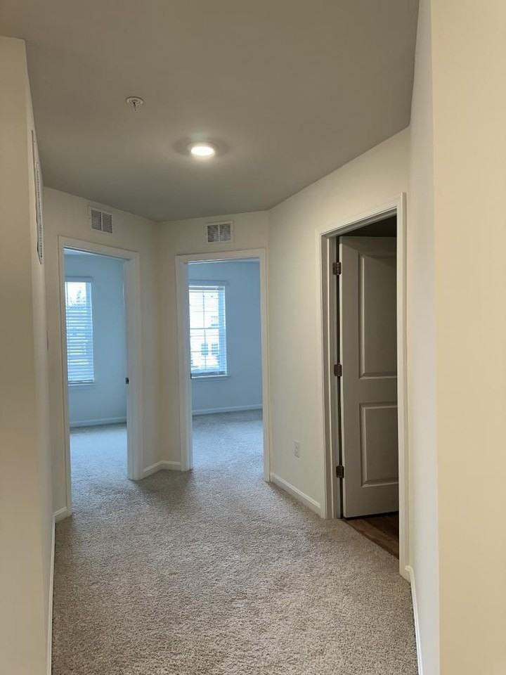 580 Locust Run Dr - Photo 6 of 12