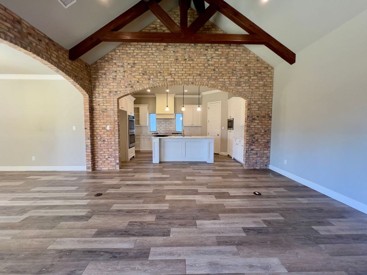 7817 57th St - Photo 5 of 21