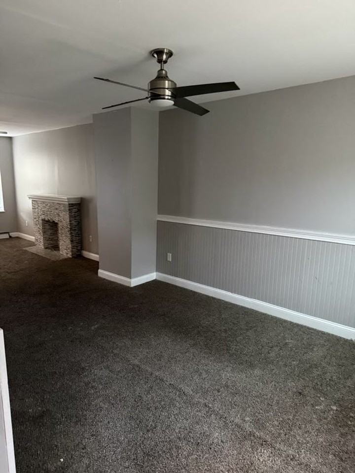 4903 Queensberry Ave - Photo 2 of 7