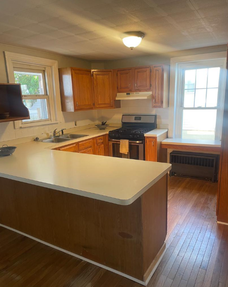 3183 N George St - Photo 7 of 13