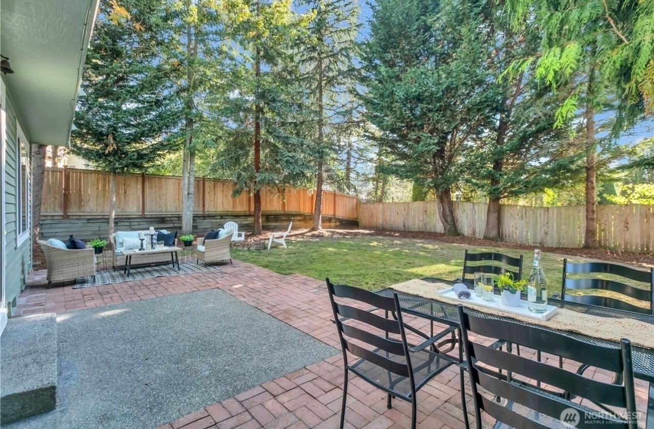 1411 S 282nd Pl - Photo 2 of 40