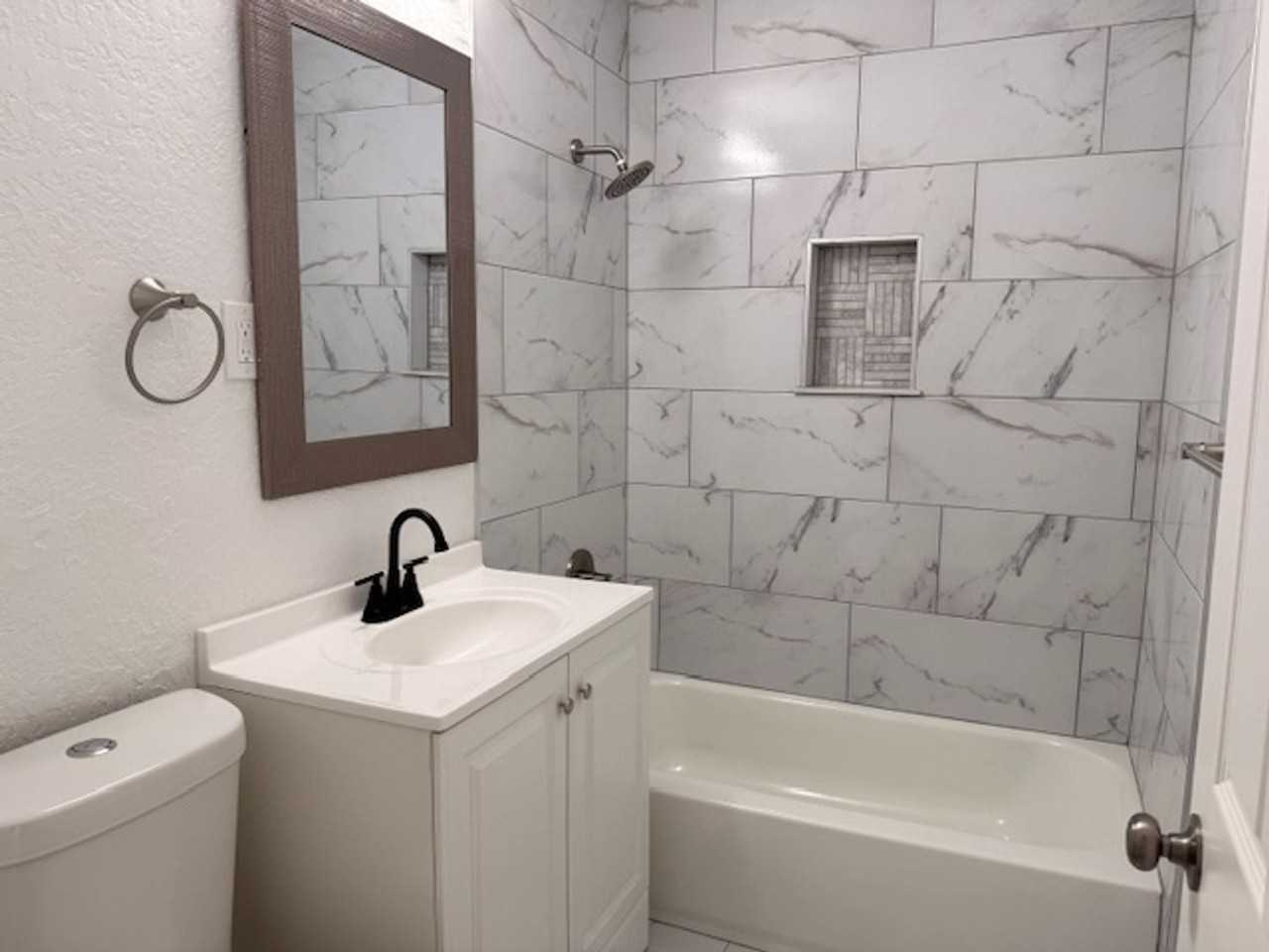 1605 Nw Kingsbury Ave - Photo 5 of 18