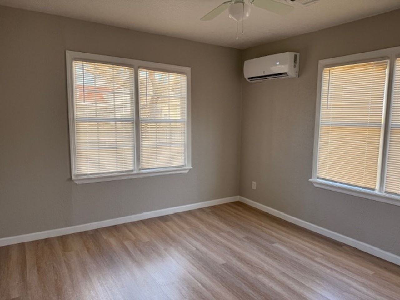 1605 Nw Kingsbury Ave - Photo 7 of 18