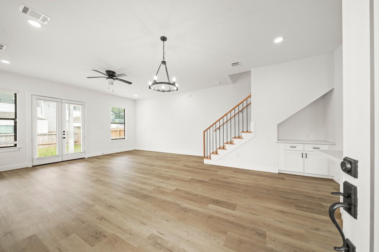 3417 Tuam St #1 - Photo 2 of 29