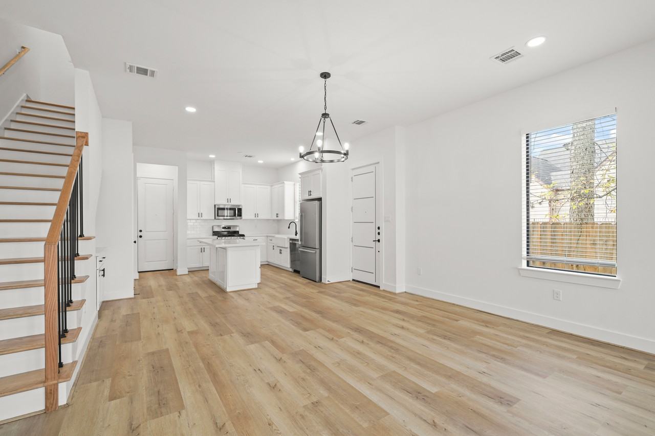 3417 Tuam St #1 - Photo 3 of 29