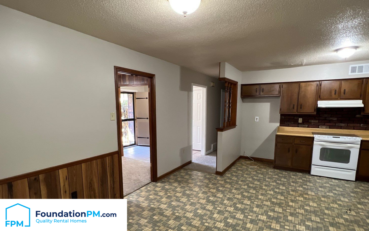 3862 Robin Hill Dr #1 - Photo 4 of 14